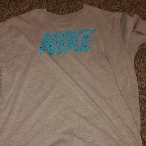 Nike tee